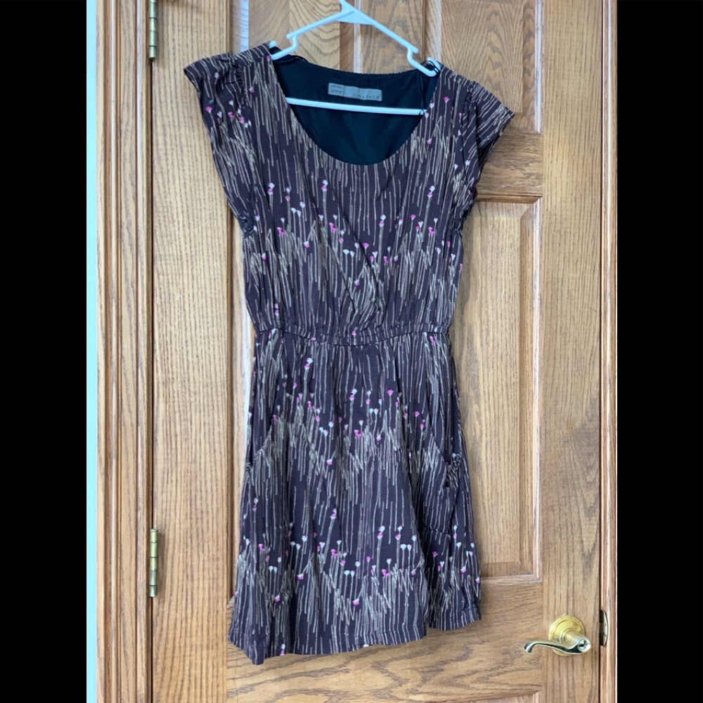 Adorable brown and pink floral Zara dress